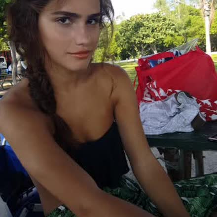 |REPLAY| Beach 🌴🌻 shooting in Miami sunshine with Serbian #model Zora... #katch #Periscope ktch.tv/3wDX