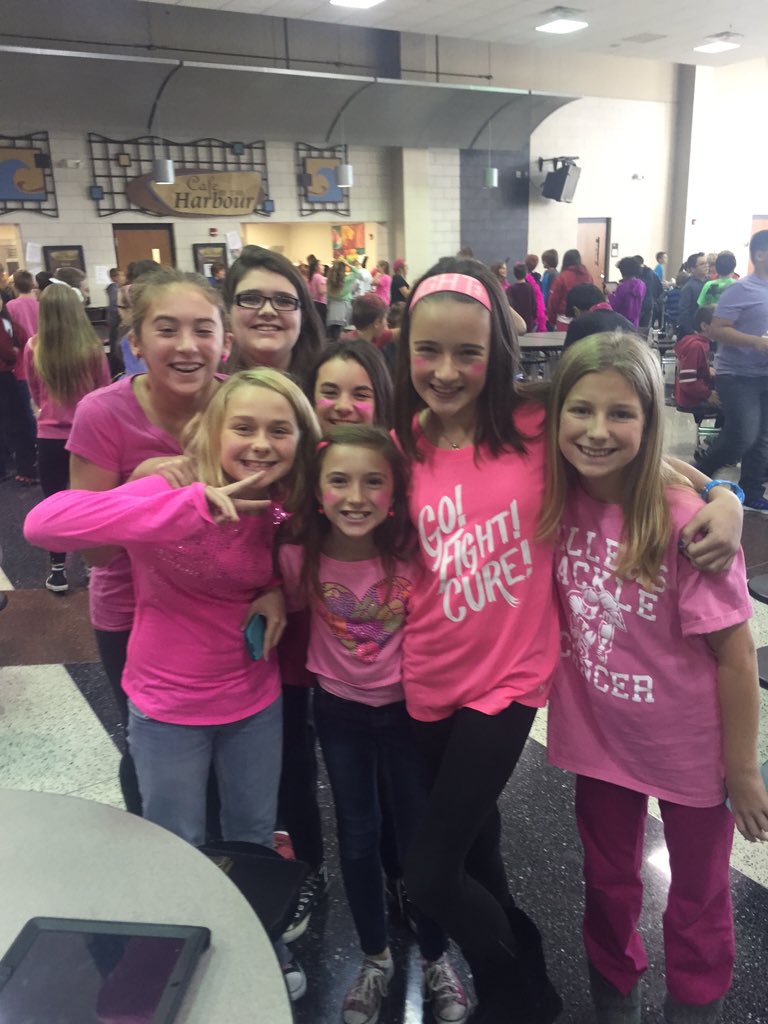 wms_swan's tweet photo. So proud of our pink warriors! West Gives Back #thinkpink #BreastCancerAwareness https://t.co/Qet4e1Bh0C