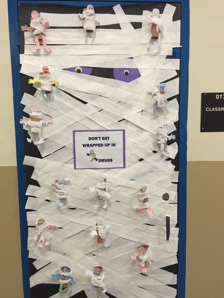 Edison Park K 8 Cnt On Twitter Door Decorating Contest Say No