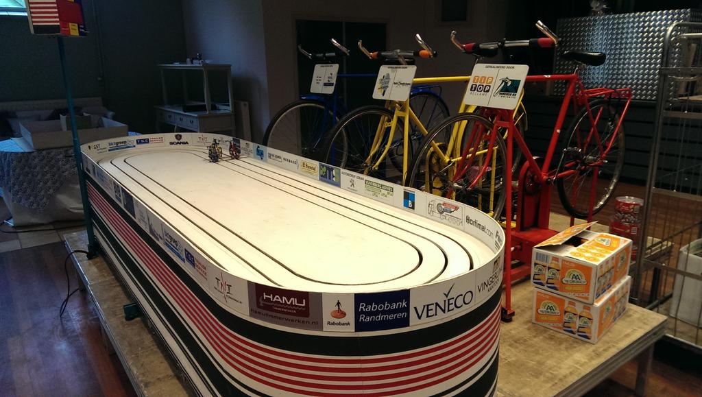 Bazaar De Lier tweet media