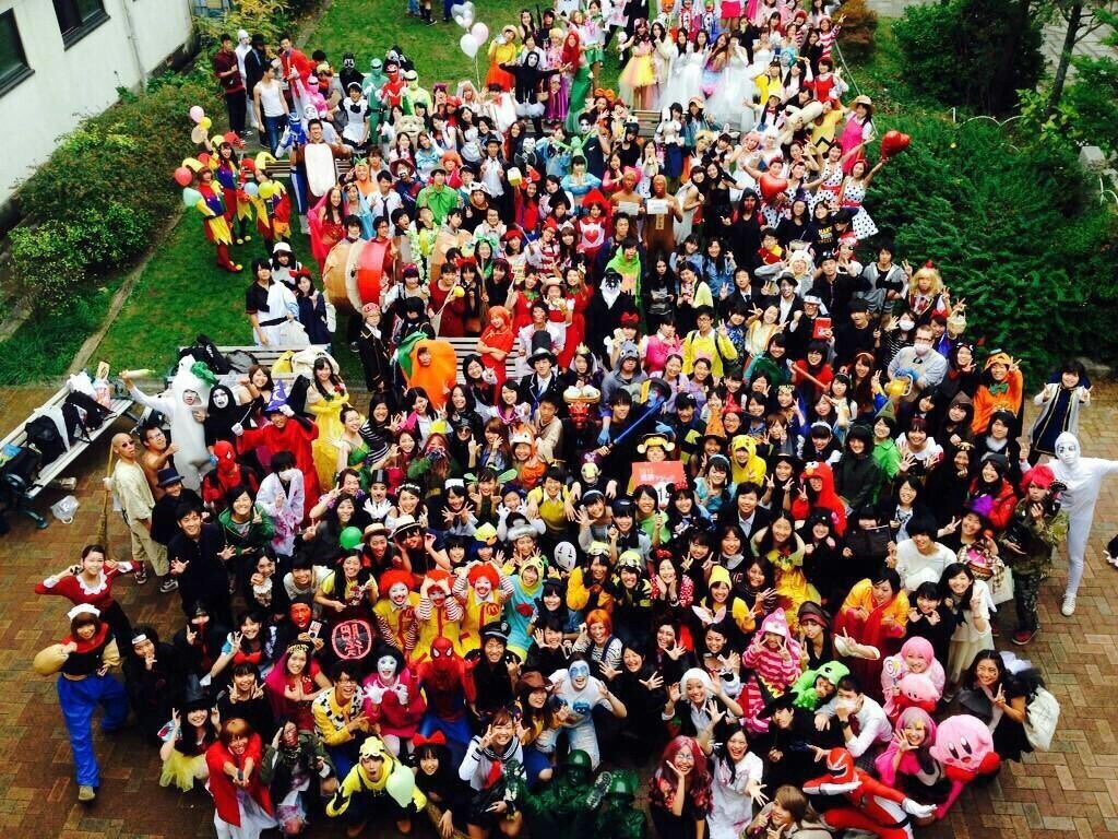 笑美理 3年間この日の為だけに 何週間もかけて準備してきたハロウィン 紫高時代に本気で戻りたい 日本の高校で一番すごい ハロウィンでしょ 笑 紫野ハロウィン 14 T Co Wf2bqvijgx Twitter