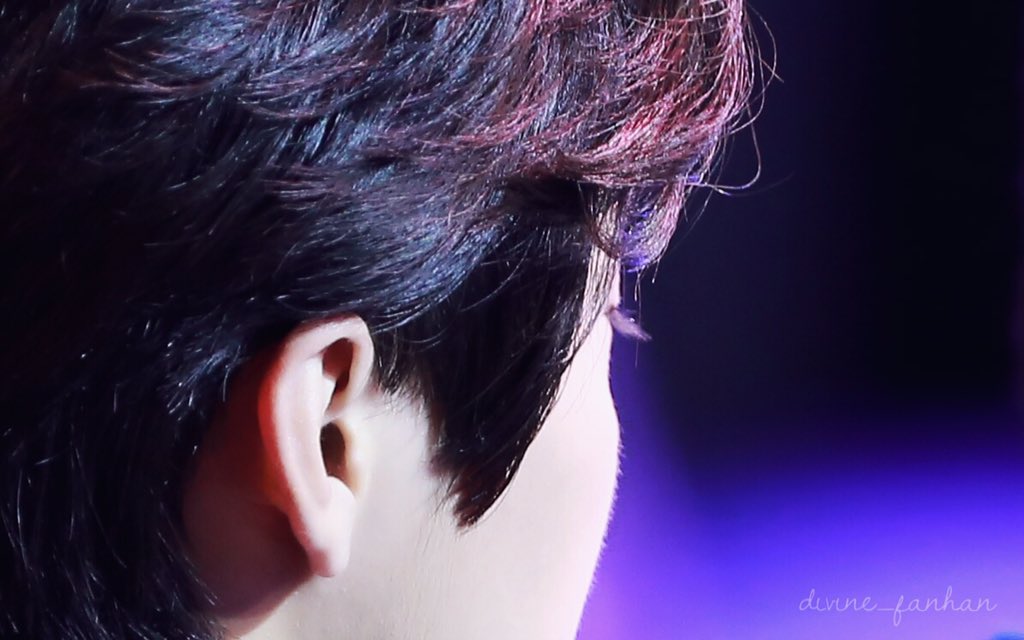 Divine_FanHan's tweet photo. HQ 151028 #LUHAN - The Witness Press Con Part1 https://t.co/gW5TCVmQ3l
