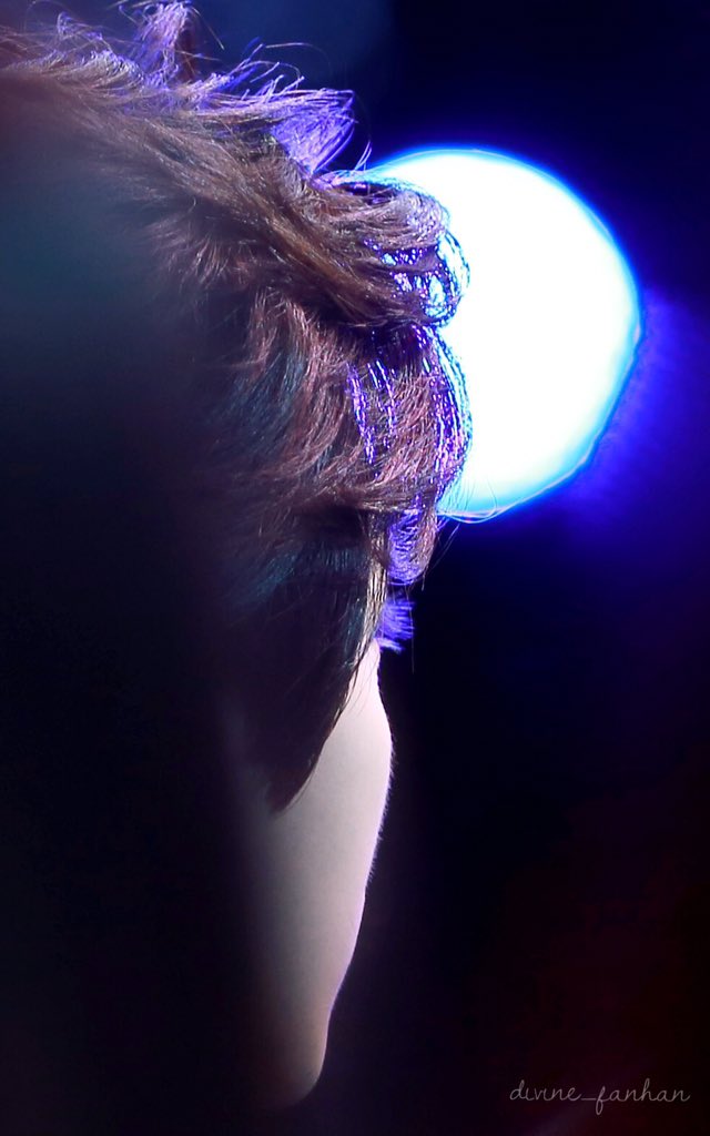 Divine_FanHan's tweet photo. HQ 151028 #LUHAN - The Witness Press Con Part1 https://t.co/gW5TCVmQ3l