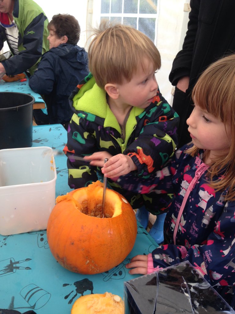 SamanthaFm's tweet photo. Pumpkin carving with the kids this morning. #halloween #pumpkincarving #pumpkin #trickortreat https://t.co/RI1zkp60Nq
