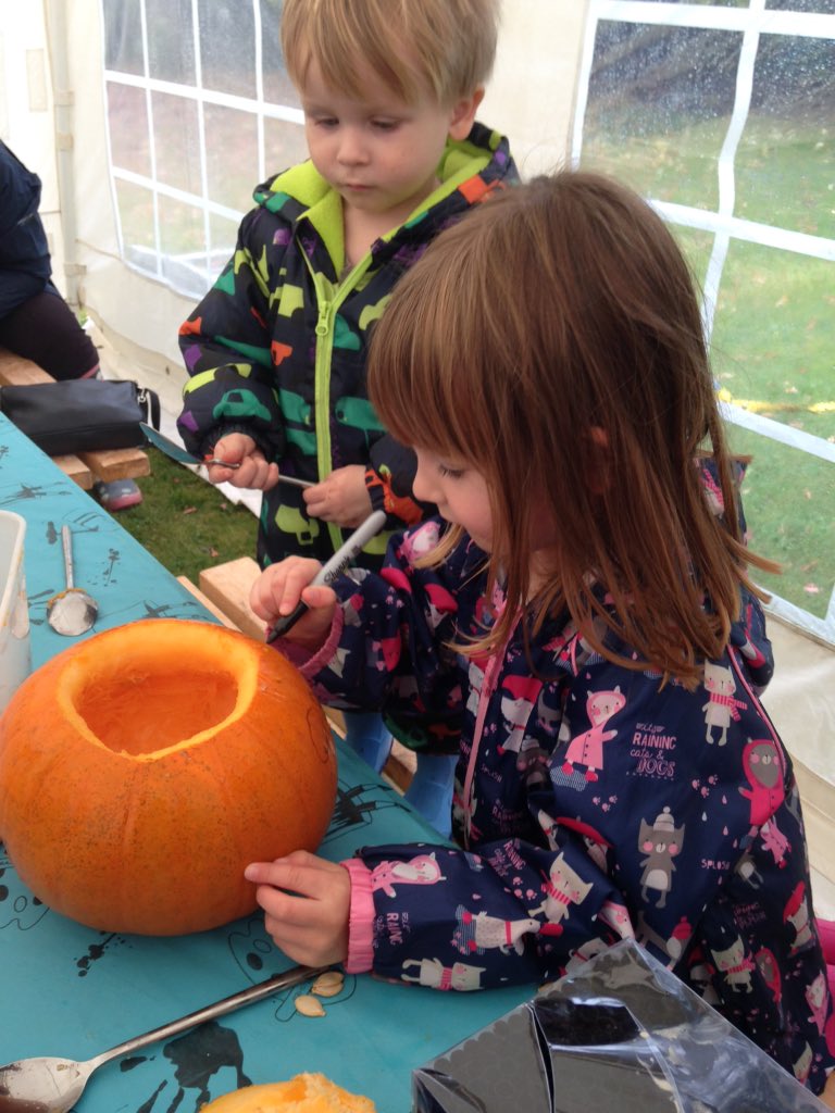 SamanthaFm's tweet photo. Pumpkin carving with the kids this morning. #halloween #pumpkincarving #pumpkin #trickortreat https://t.co/RI1zkp60Nq
