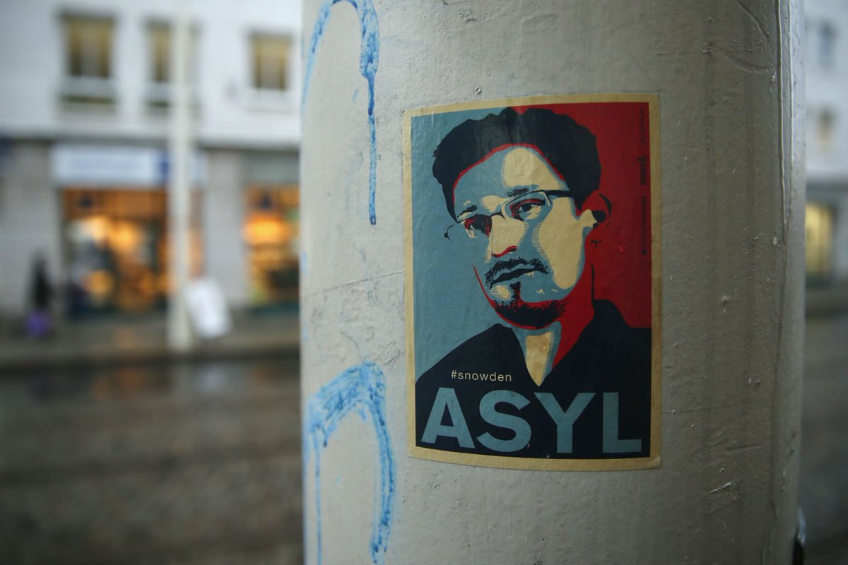 Independent's tweet photo. Europe just voted to offer Edward Snowden sanctuary https://t.co/h6gNs6ByFj https://t.co/0aUG1CIowQ
