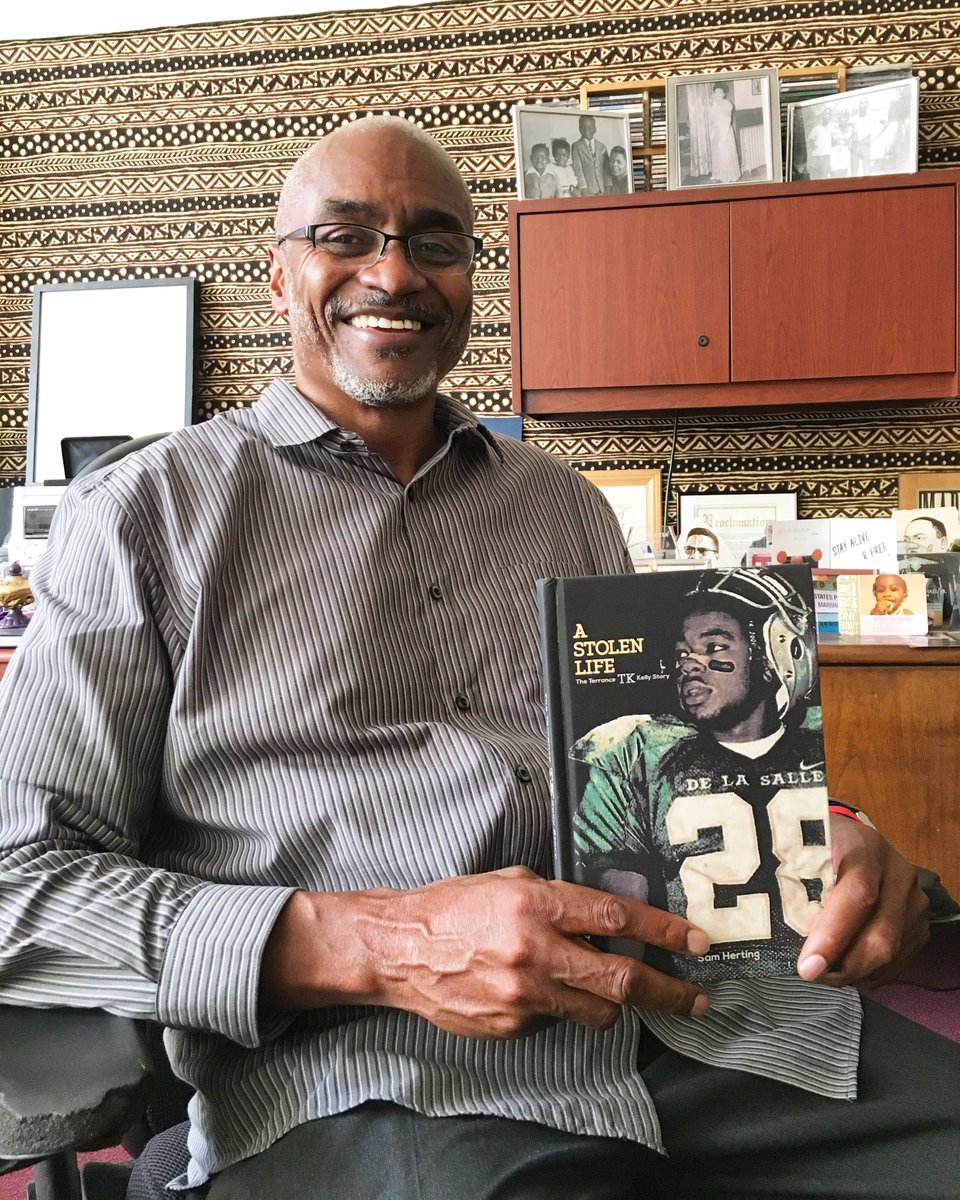 AliveAndFreeRx's tweet photo. Dr. Marshall supports the #tkfoundation and their new book about #terrancekelly and his unfortunate murder #richmond https://t.co/eVRQdZb7uj