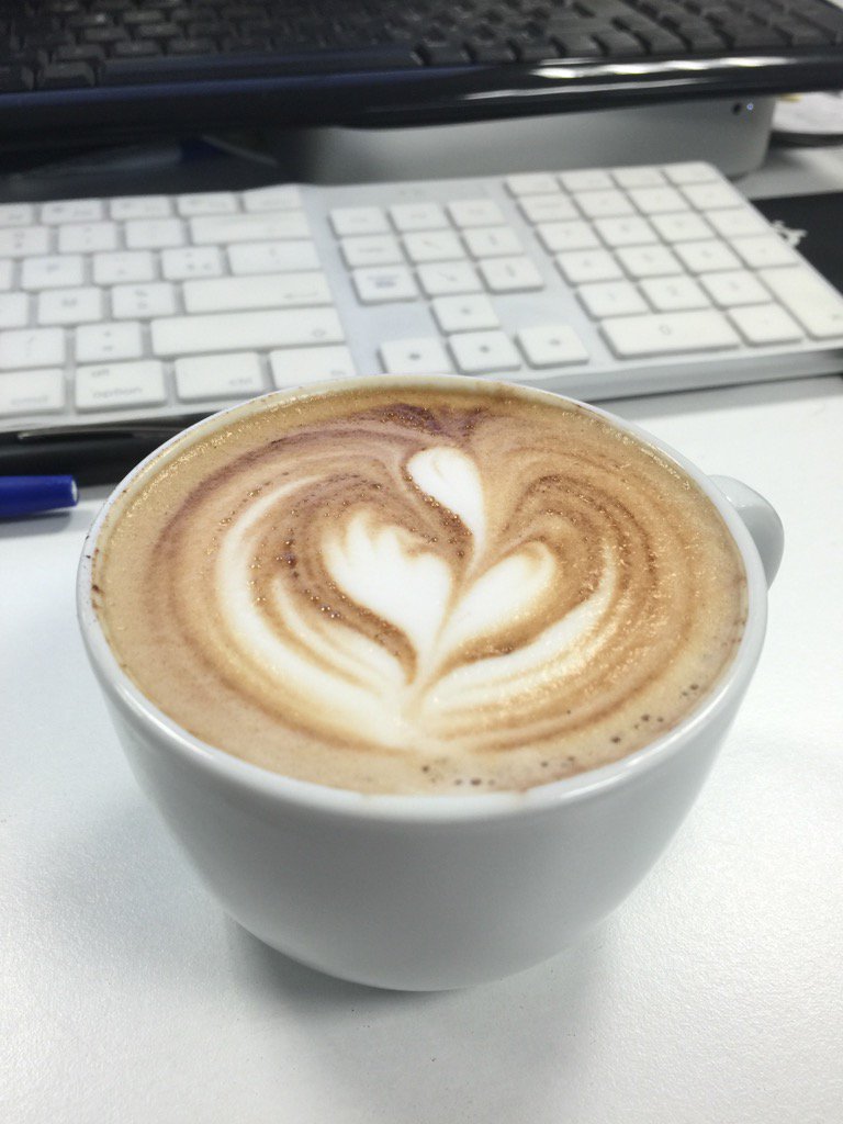 AnthoMaxiCoffee's tweet photo. Petit #cappuccino de l'aprem @maxicoffee https://t.co/8hSL1cEov9