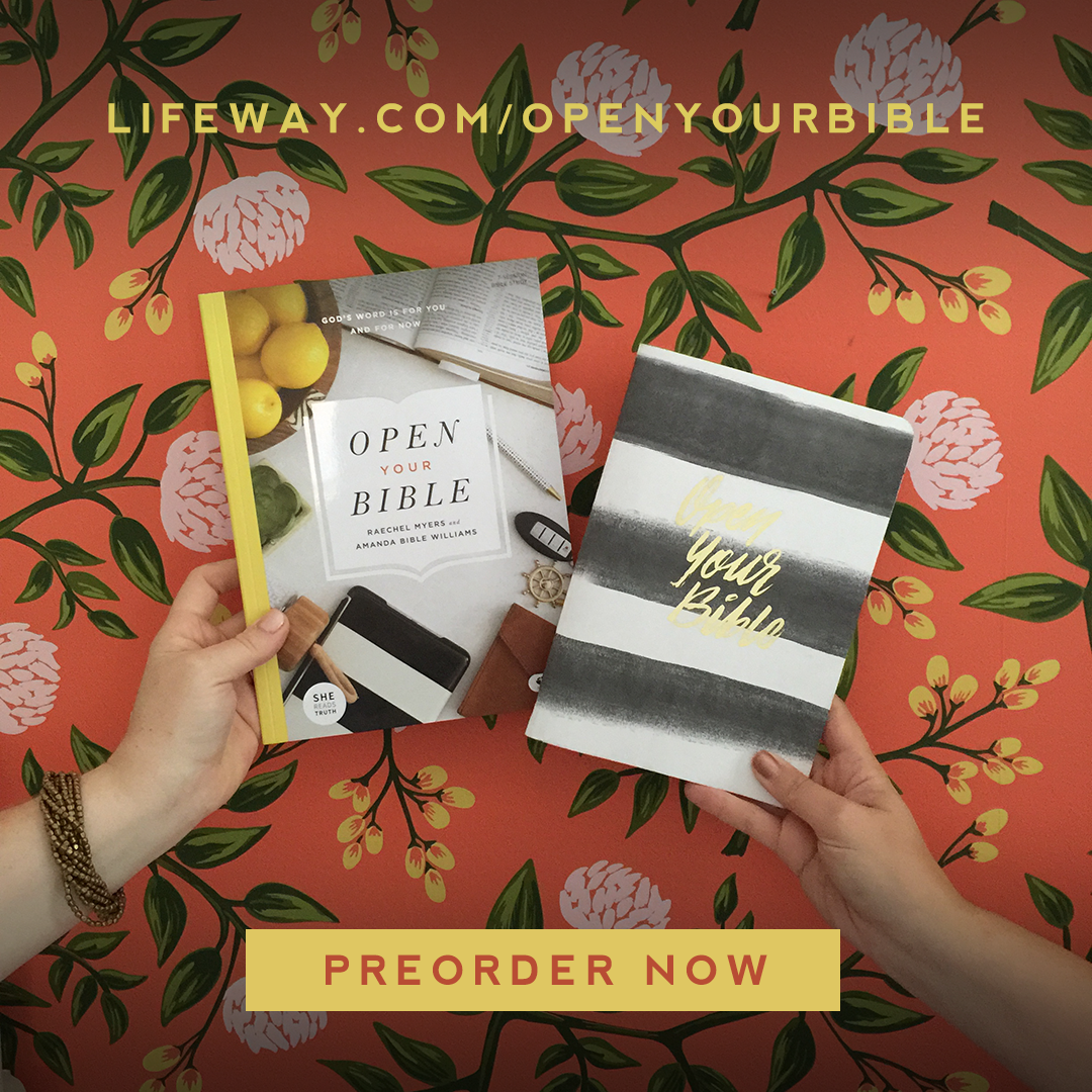 SheReadsTruth's tweet photo. #SRTOpenYourBible is available NOW at https://t.co/1otzVmgWAx FREE shipping + FREE notebook thru 11/30. RT for joy! https://t.co/kaCu86TRx5