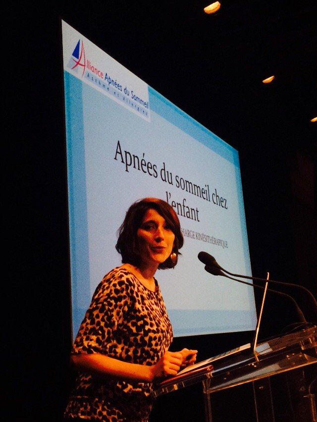 SapeneM's tweet photo. #JAS2015 #apnees #sommeil #enfant #reeducation #linguale #kinésithérapie par @ManoukianMeryl @Allianceapnees https://t.co/AcIJMSspKB