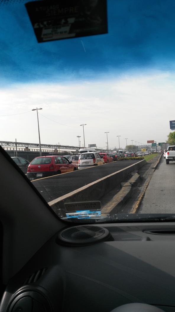 chinovefa's tweet photo. @trafico889 circuito interior a la altura de aeropuerto en alto total https://t.co/5oGwqBr0zs