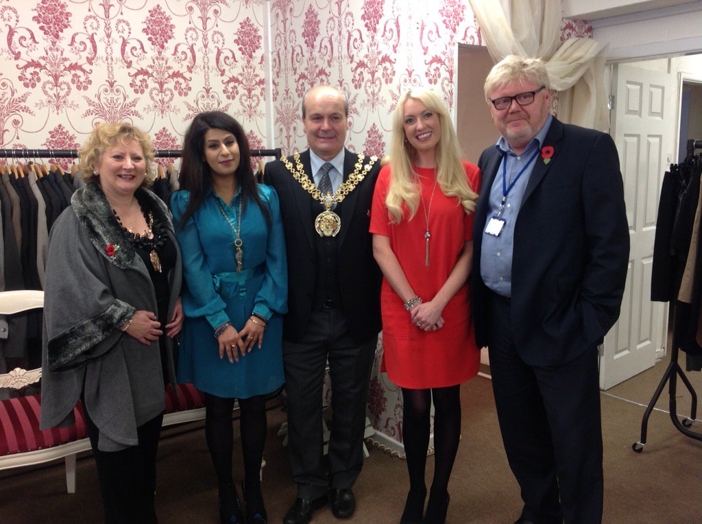 JigsawTameside's tweet image. We're helping re-launch @DFSManchester with @Anna0Louise. To find out more visit manchester.dressforsuccess.org