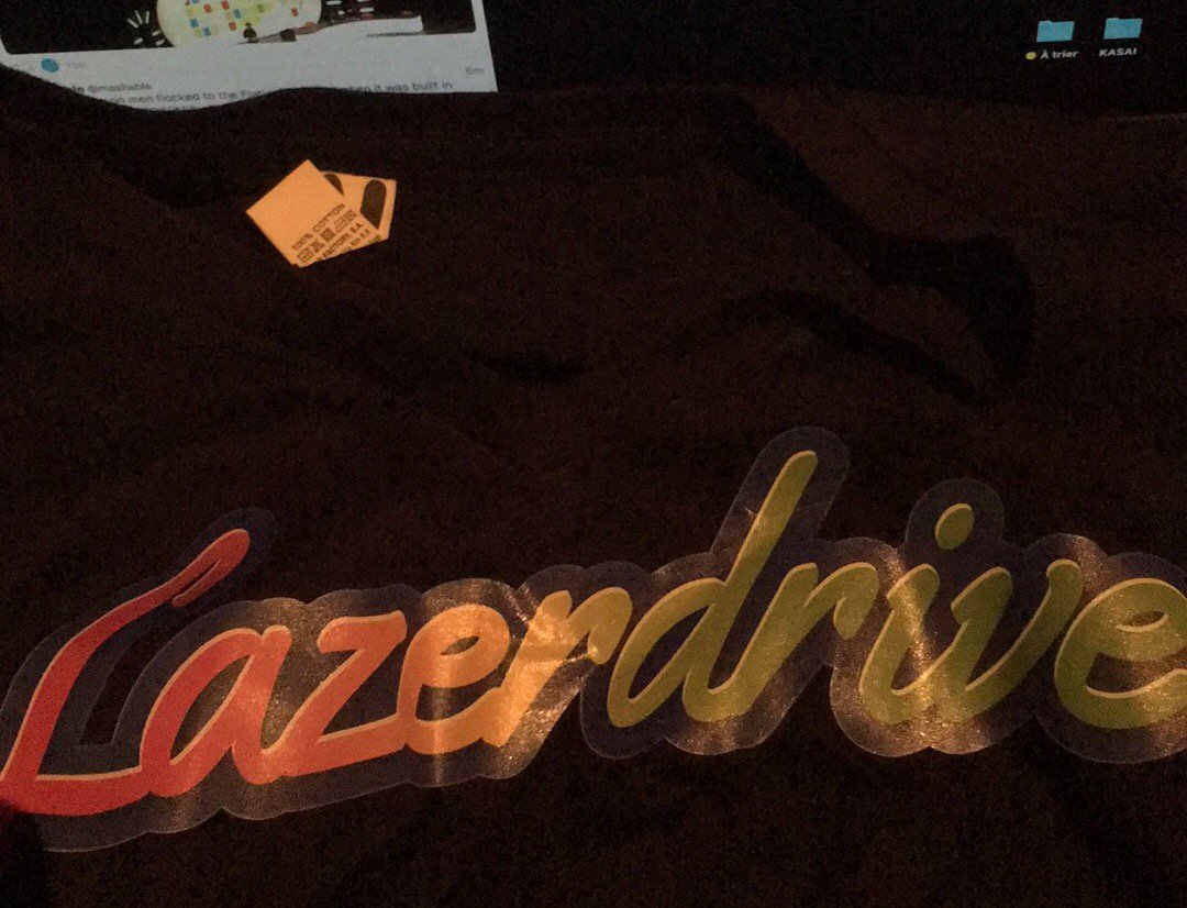 Merci pour le teeshirt @LazerDrive_io ☺️ > lazerdrive.io