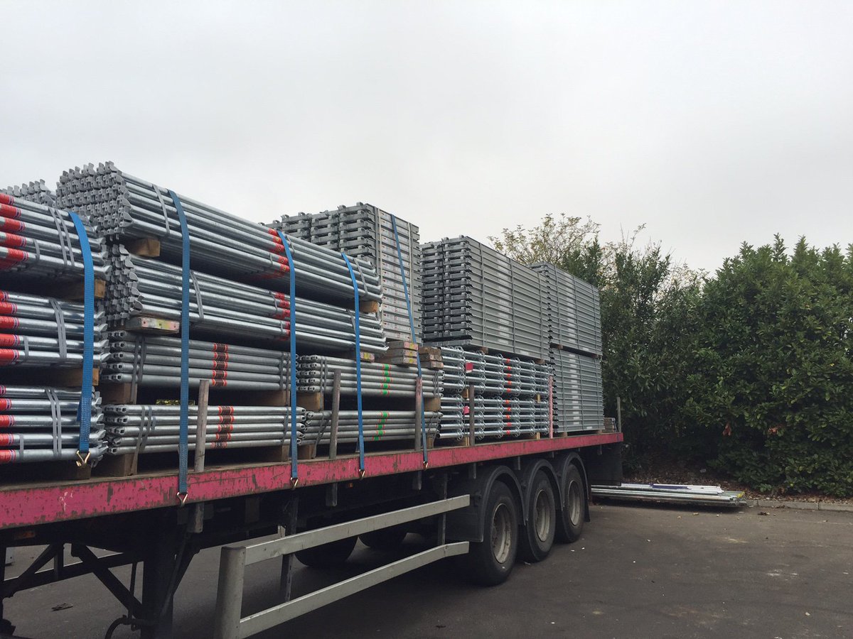 PMCscaffolding's tweet photo. Just taken delivery of the first shipment of our new Plattec Metrix system scaffolding, this is the way forward https://t.co/Q9o929dJe2