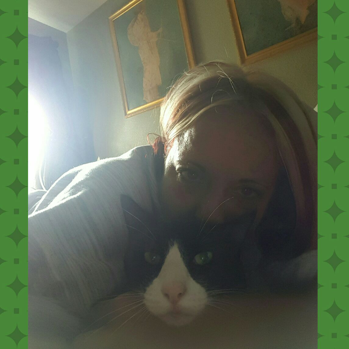 Gladiatorslady's tweet photo. I'd like to think I rule my kitty Loki...but I'm pretty sure he rules me!  #SideshowRules #Thorsday @collectsideshow https://t.co/4nYNgk2gth