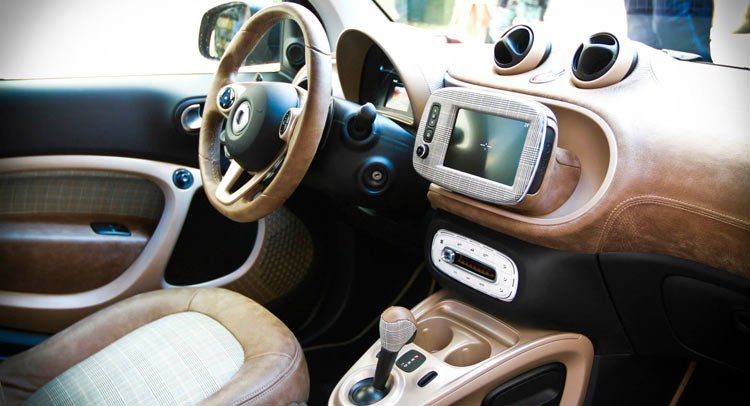 IACCMidwest's tweet photo. Smart Montenapo by @AznomSrl @MercedesBenz standard and luxury #Italian #design,ft. @Zegna: https://t.co/W0xv9EDNKd https://t.co/gRq9o3GAfF
