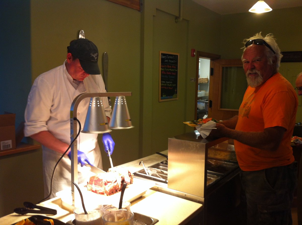 TheConnection8's tweet image. Braised Pork and Creamy mashed potatoes today.  Fresh salad bar and home-made soup!  
Come on Down!