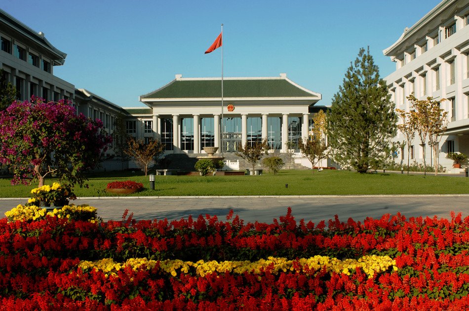 PDChina's tweet photo. #5thPlenum Key Outcomes (10) Fully enforce anti-graft campaign; Aim at achieving honest government bodies. https://t.co/mCKtPD0dwB