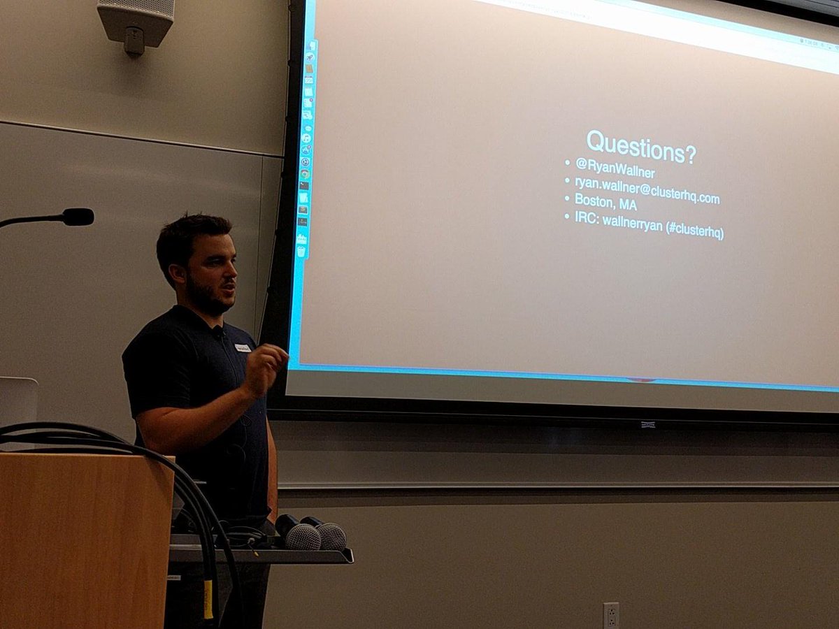 anapsix's tweet image. Q&amp;amp;A by @RyanWallner #ContainerDays NYC &quot;The Storage Elephant in the Container Room&quot; #flocker @ClusterHQ #CDaysNYC
