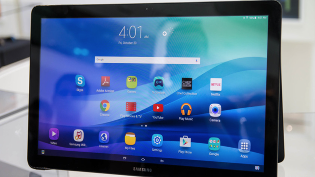 techunitGR's tweet photo. Samsung Galaxy View: Πιο μεγάλο δεν γίνεται! https://t.co/9Tf62jsz7x https://t.co/n64PaC41RV