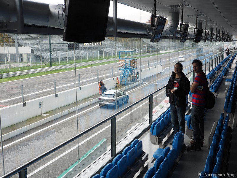 Autoconnesse's tweet photo. Legendary track @Autodromo_Monza @SmartMobWorld @ConnectAuto2015 #monzahack https://t.co/B5ulWsvvSw