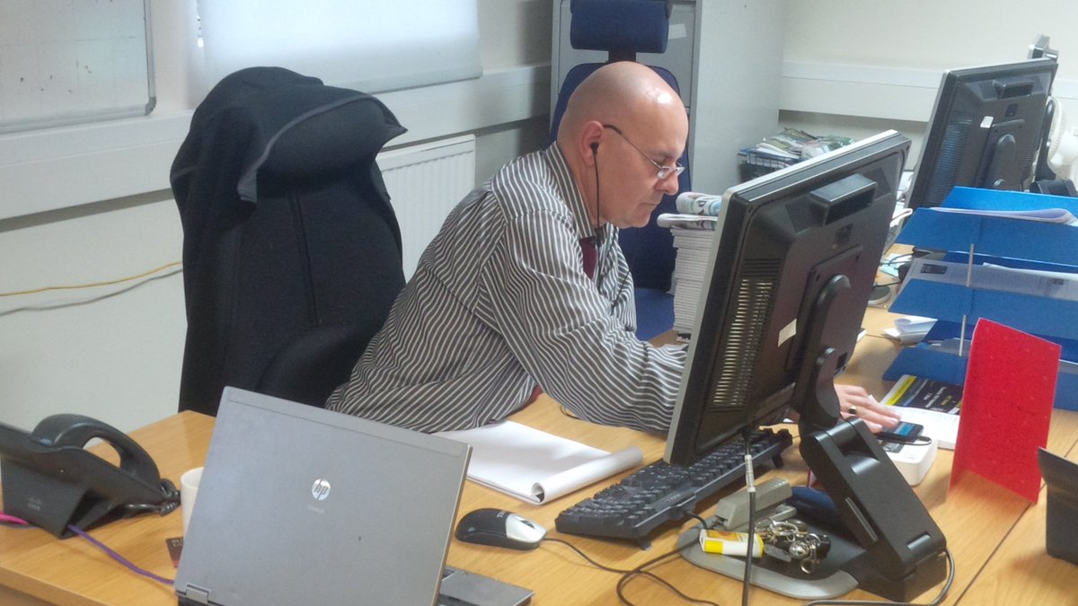 SurreyAdSpills's tweet photo. Sad day: @SurreyAdDykey adds finishing touches to his final edition of the @SurreyAd. A privilege to work alongside. https://t.co/phx6akn1hK