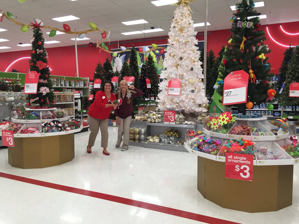 MelissaKohler4's tweet photo. It's beginning to look a lot Trim-A-Tree! #happyholidaysfromfrid #earlyset https://t.co/3SRCXTQ7vS