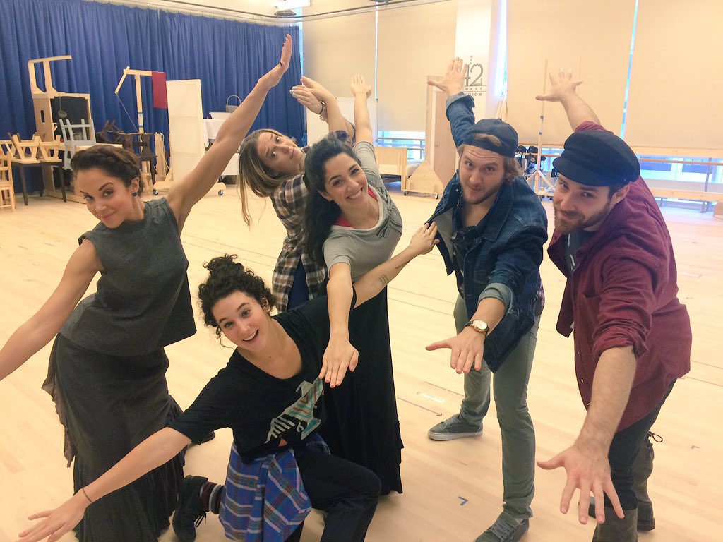 smassellsings's tweet photo. The cast of @FiddlerBroadway supports #fly4moresmiles!!! Let's create more smiles for people with MS! @Fly4MS https://t.co/i8KzZzoS4k