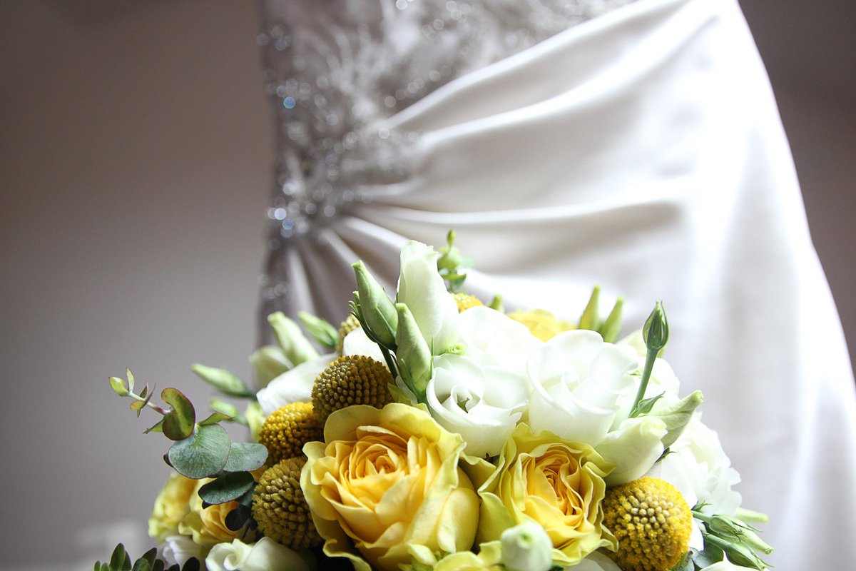 lovedupnorth's tweet photo. Gorgeous #Yorkshire real #wedding on the blog: https://t.co/U1YzwDNpe4 Pics @jemma_king #love https://t.co/jS86hDluN6