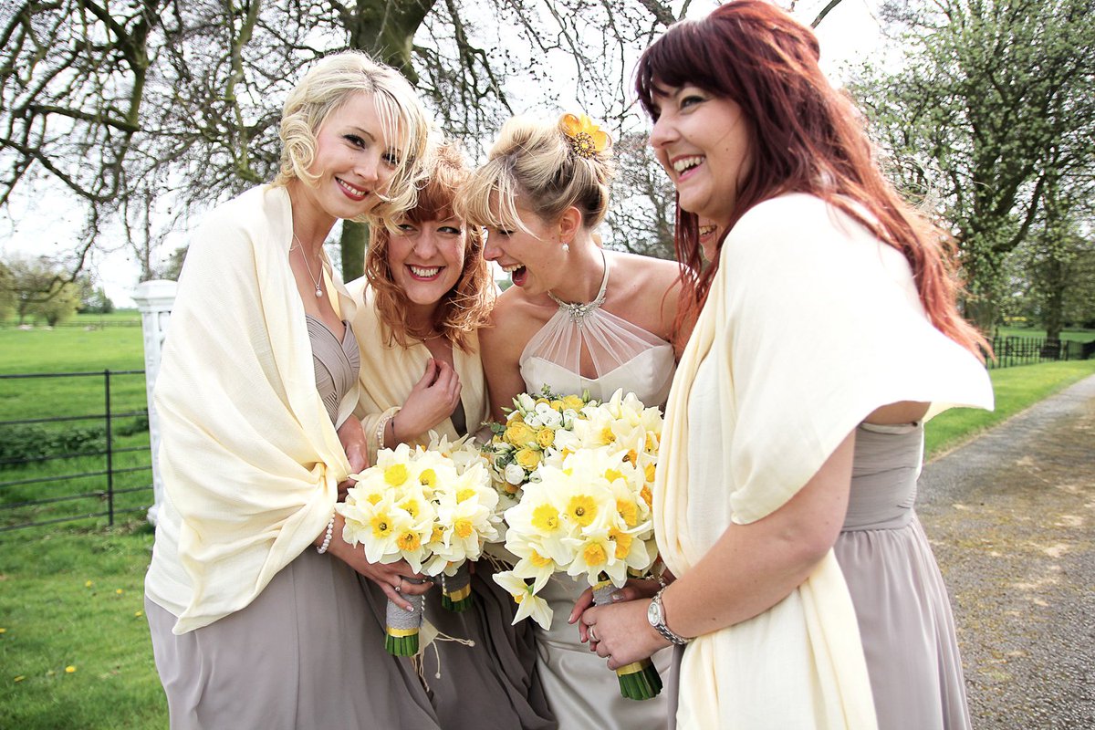 lovedupnorth's tweet photo. Gorgeous #Yorkshire real #wedding on the blog: https://t.co/U1YzwDNpe4 Pics @jemma_king #love https://t.co/jS86hDluN6