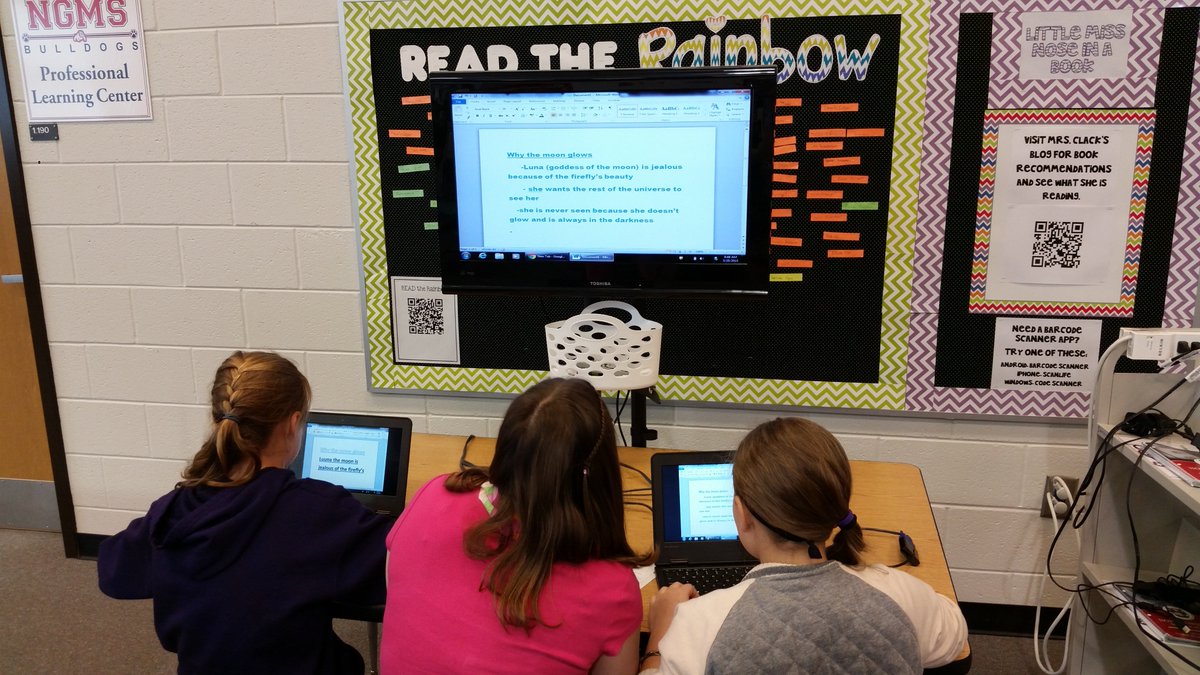 NGMSBulldogs's tweet photo. NGMS students love our collaborative learning spaces in the Media Center! #gcpslearningspaces https://t.co/8FL3Bm55wx