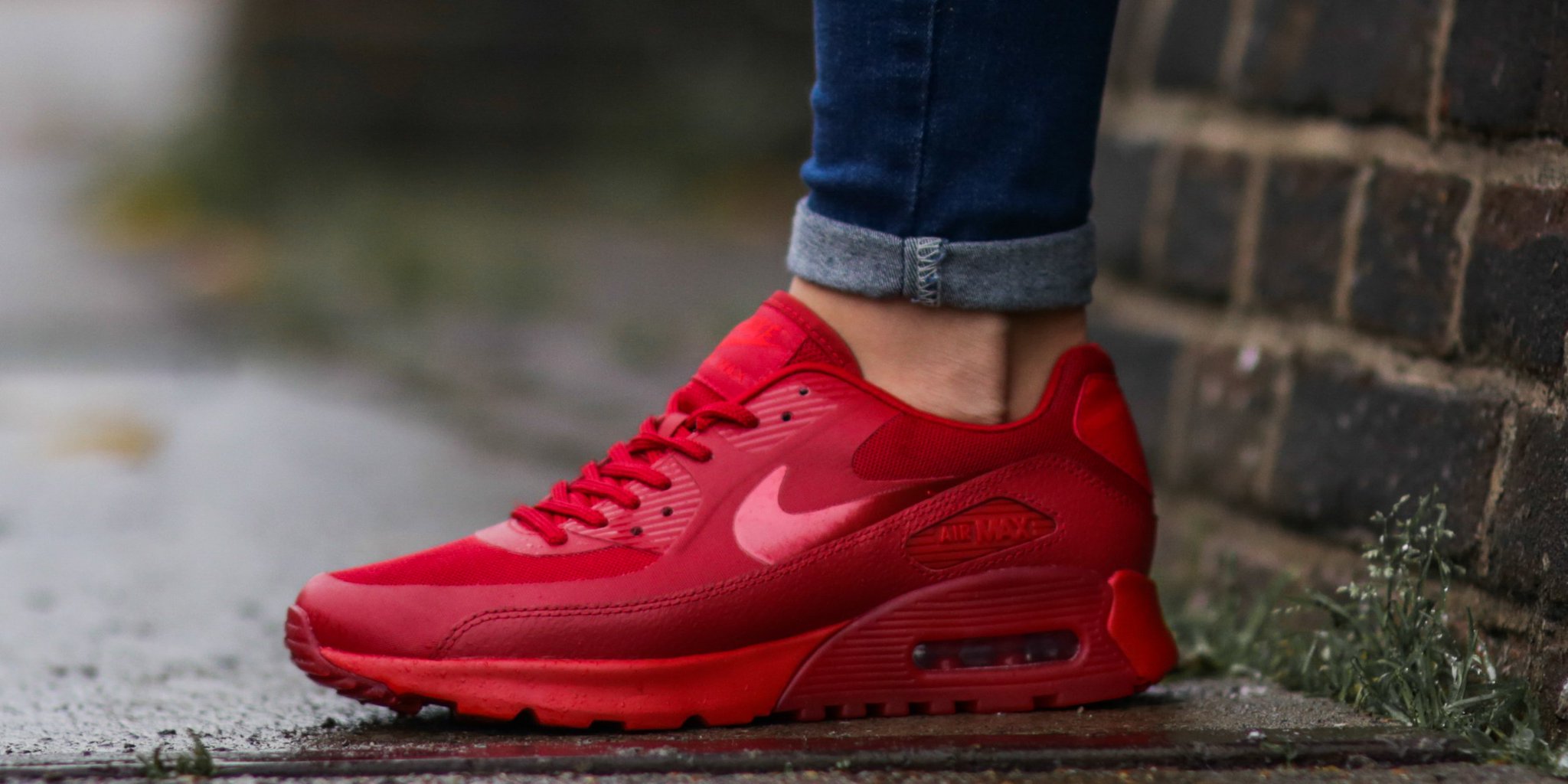 air max 90 red on feet
