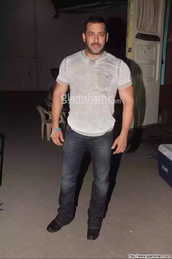 inshaammu's tweet photo. Most handsm dshnggg Stylist Superstar my love Prem Sultan @BeingSalmanKhan lvvv u till infinity๐๐๐๐ #ChatWithPrem https://t.co/4BfPH7s4as