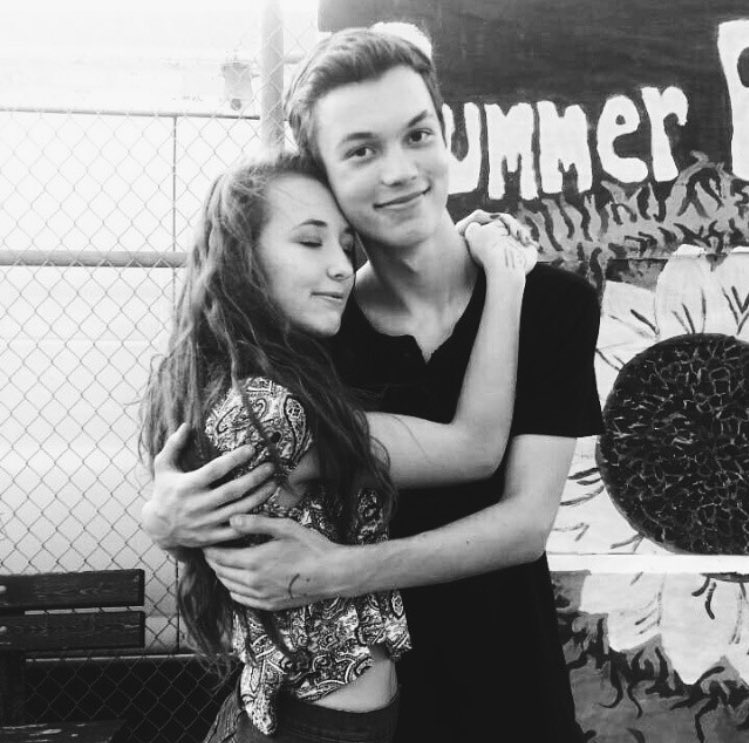 dana_lawless11's tweet image. Happy birthday to my love jacoblab1 hope today is great lets have a rad time celebrating saturday💞💕🎉@Jacoblab1