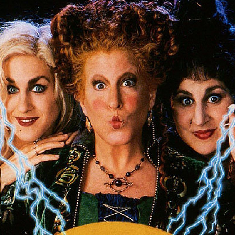 FEARESTA's tweet photo. Did you watch Halloween movies when you were growing up? Comment on your favorite movie! #… https://t.co/bcAWvvZzdG https://t.co/9CP4D4psZJ