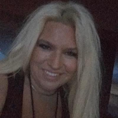 Happy birthday to the mother of TV beth Chapman !!!!!!!! 