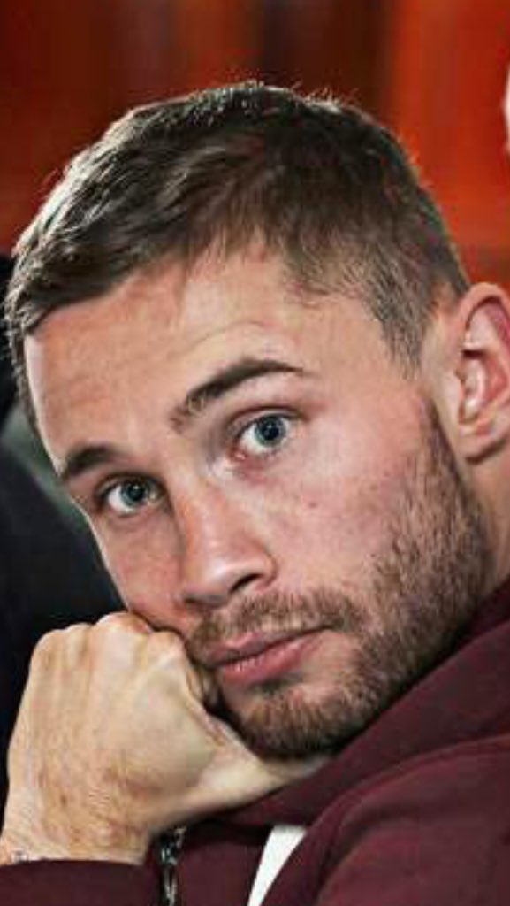 @TheJackalsDen14 jackal and his idol