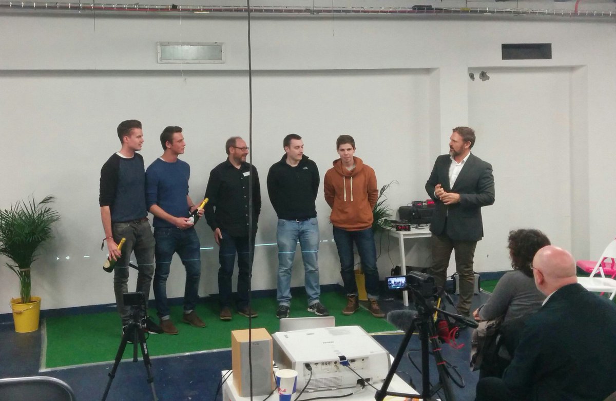 simonmontford's tweet photo. Prize awarded to @changecardpf by CEO @Tusiapp Tim Willis @ProductForge held at @EdTechCube #iotEdinburgh https://t.co/7FY3eks8Th