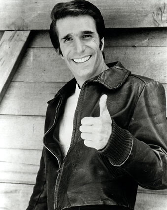 TimeAliveApp's tweet image. ayyy! Happy Birthday to the Fonz. Henry Winkler is 70 today. #Fonz #HappyDays #TimeAliveApp