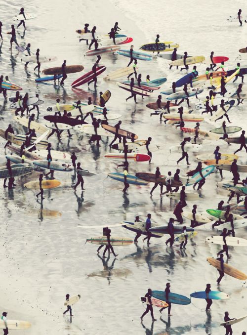 HotSwell's tweet photo. Party party party? or Hell on the high seas?

#SurfsUp #EatMyBoard
@RedBull_Surfing #surf https://t.co/4uIP8gKUzf