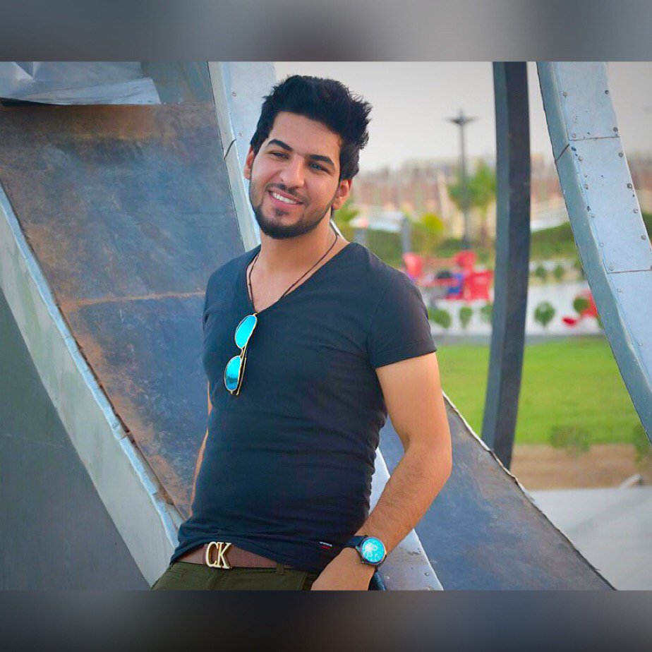 hussein777764's tweet photo. #تـارسـنـي_آلـعطـش_وأضـحـگ_بـواهـس_غـيـم ☁️ https://t.co/2Qwbo7kGaW