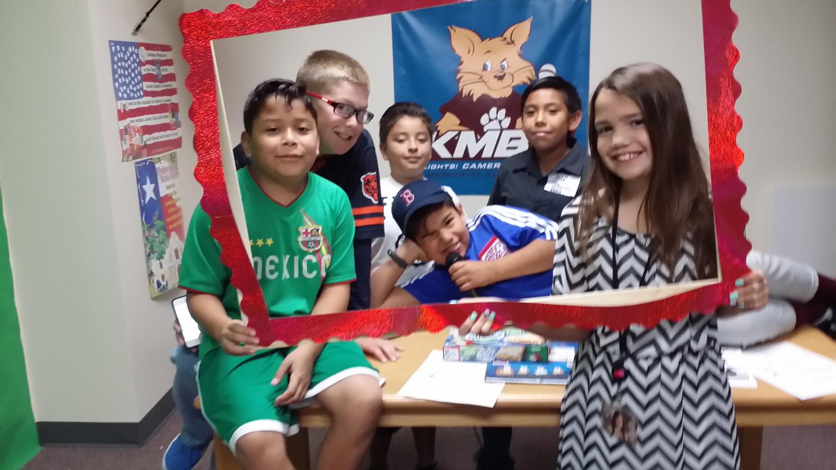 BettyKoonce's tweet photo. @CounselErp @MemorialPISD @MemorialCTA KMBN crew took a "Love Your Drug-free Selfie" today for Red Ribbon Week. https://t.co/zRvqt70JWb