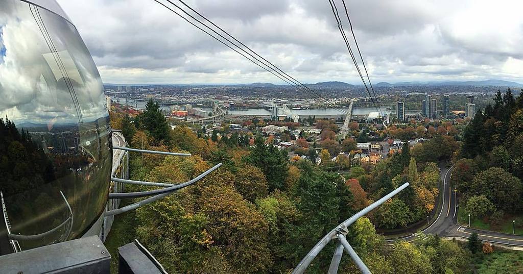 Beautiful view of #portland from the top of the aerial tram #oregon #scenery #vacation #va… ift.tt/1NDI2eX