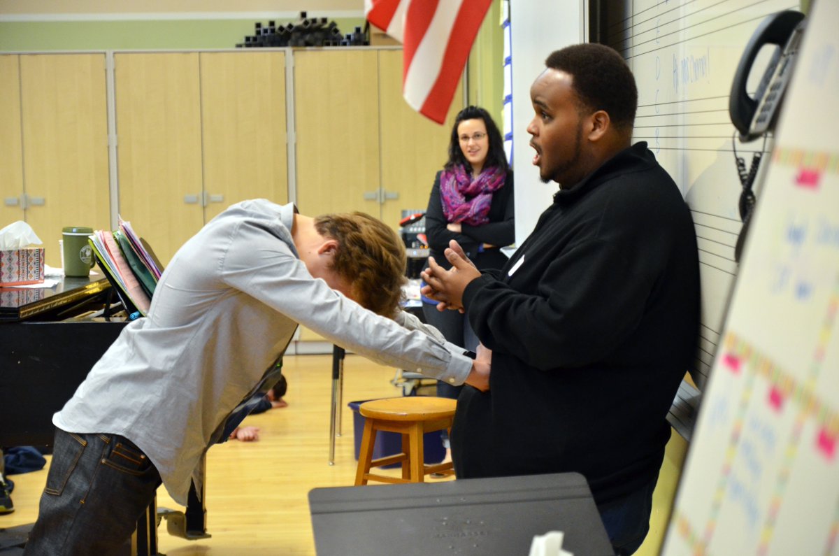 “You aren't singers, you are singing athletes” Read about @Tesfawon's visit to <a href="/SVMSEdina/">South View MS</a>! ow.ly/U10Fk