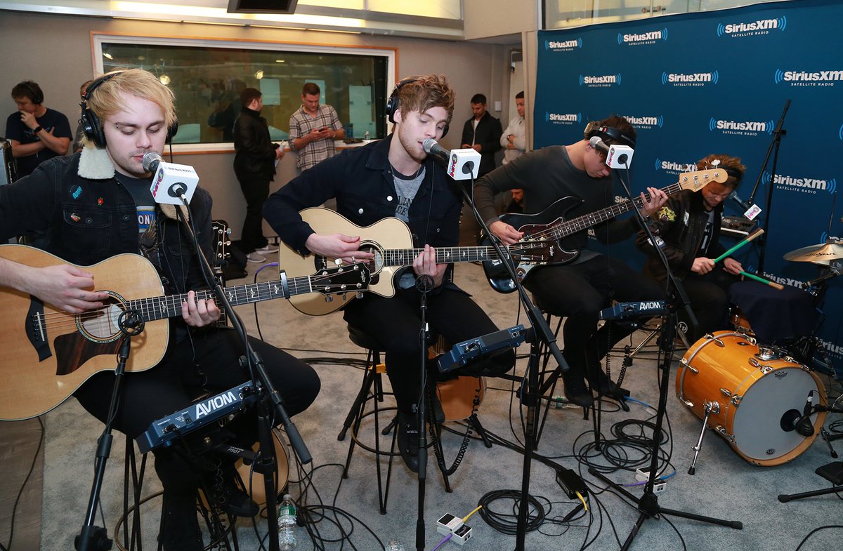 SiriusXMHits1's tweet photo. Have you seen @5SOS performing #HeyEverybody acoustically for us?! It's AMAZING! https://t.co/6tTXKaK0h0 https://t.co/HR4lZ8sKlZ