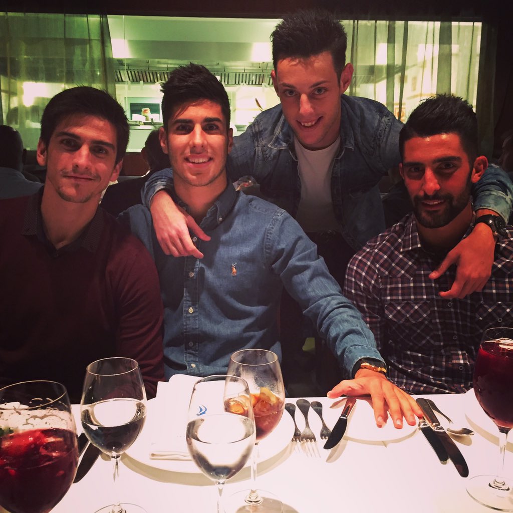 marcoasensio10's tweet photo. No puedo acabar el día sin felicitar al gran @burgui21 , ¡Felicidades bro! https://t.co/FoAQMOnpHw