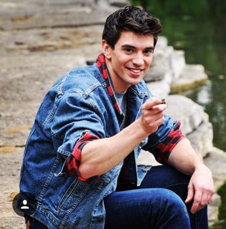 7Arrow2's tweet photo. #juevesdebuenorros con @SteveGrandMusic @SteveGrandFam @SteveGrandOrg https://t.co/gAVVV9S4my
