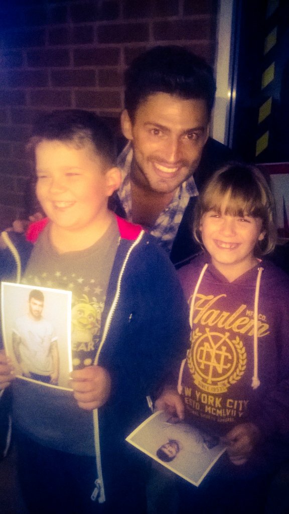Vickywoolsey's tweet photo. @JakeQuickenden #Beautiful 💖 #AlrightLad x x Thanks #ImInLoveNow haha 😍 https://t.co/QBYDW3oNRx