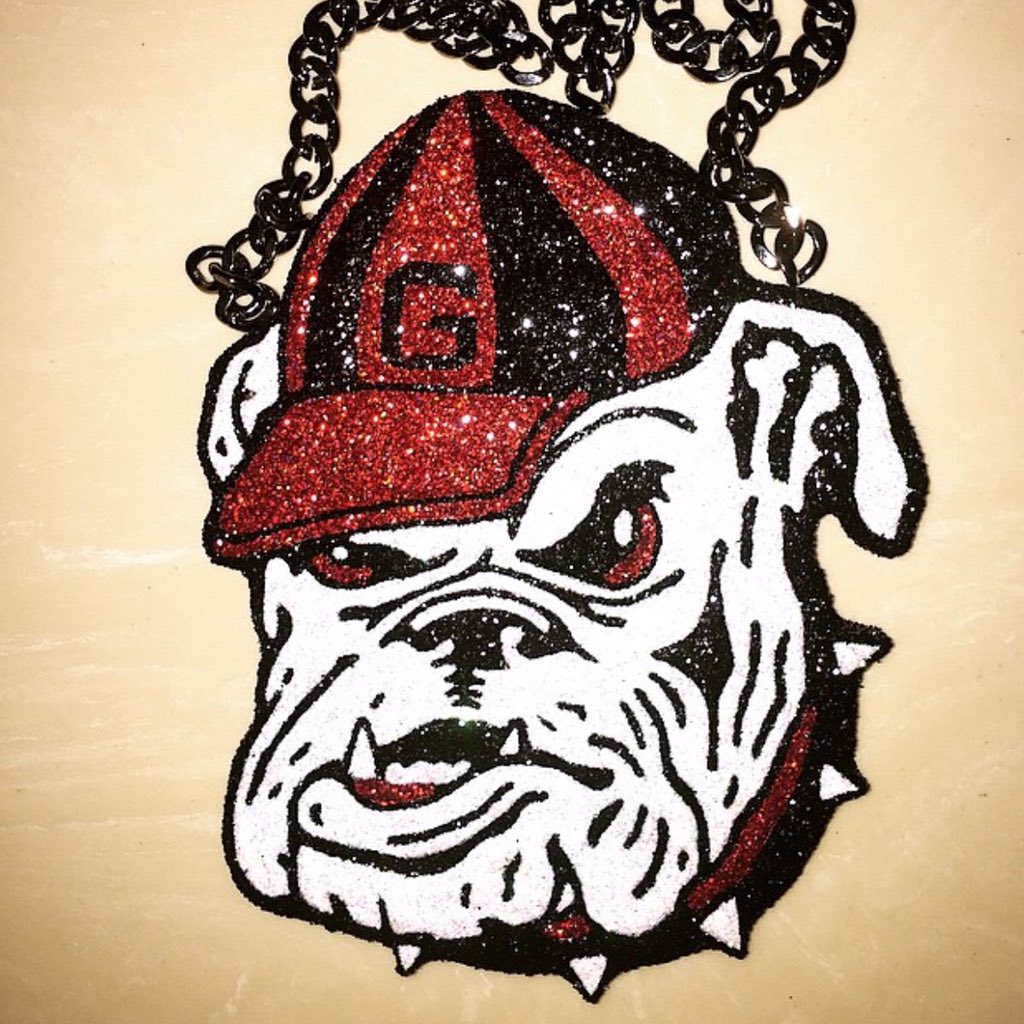 chainsbyayo's tweet photo. Custom "Georgia Bulldogs 🏈🏀" chain for my homie  @ayeyoooxayy #itsamovement #chainsbyayo #chaingang #georgia https://t.co/PHBG0ZSJya