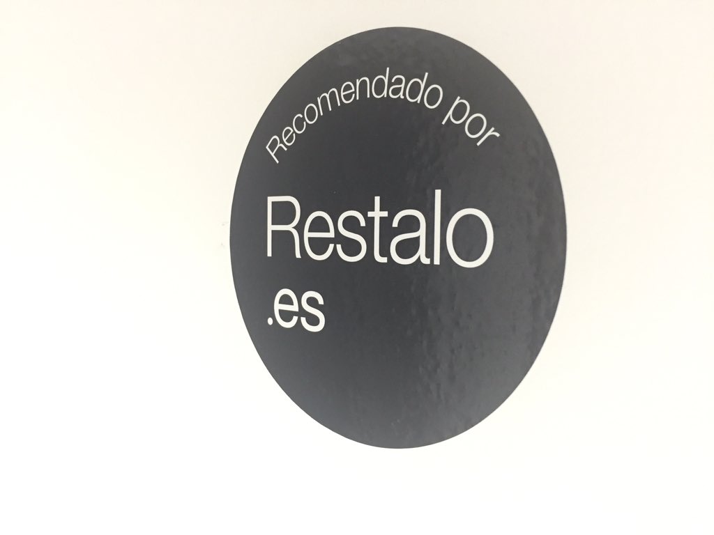 Ultimo día en la oficina de <a href="/restalo/">RestaurantesCom</a>. 4 años intensos, llenos de buenas memorias y excelentes compañeros. #mudanza